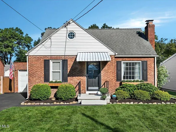 65 Frederick Avenue, Colonie, NY 12205