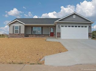1105 Victoria Ave, Farmington, MO 63640