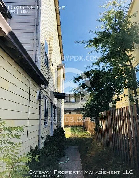 1546 NE 68th Ave — Photo 3