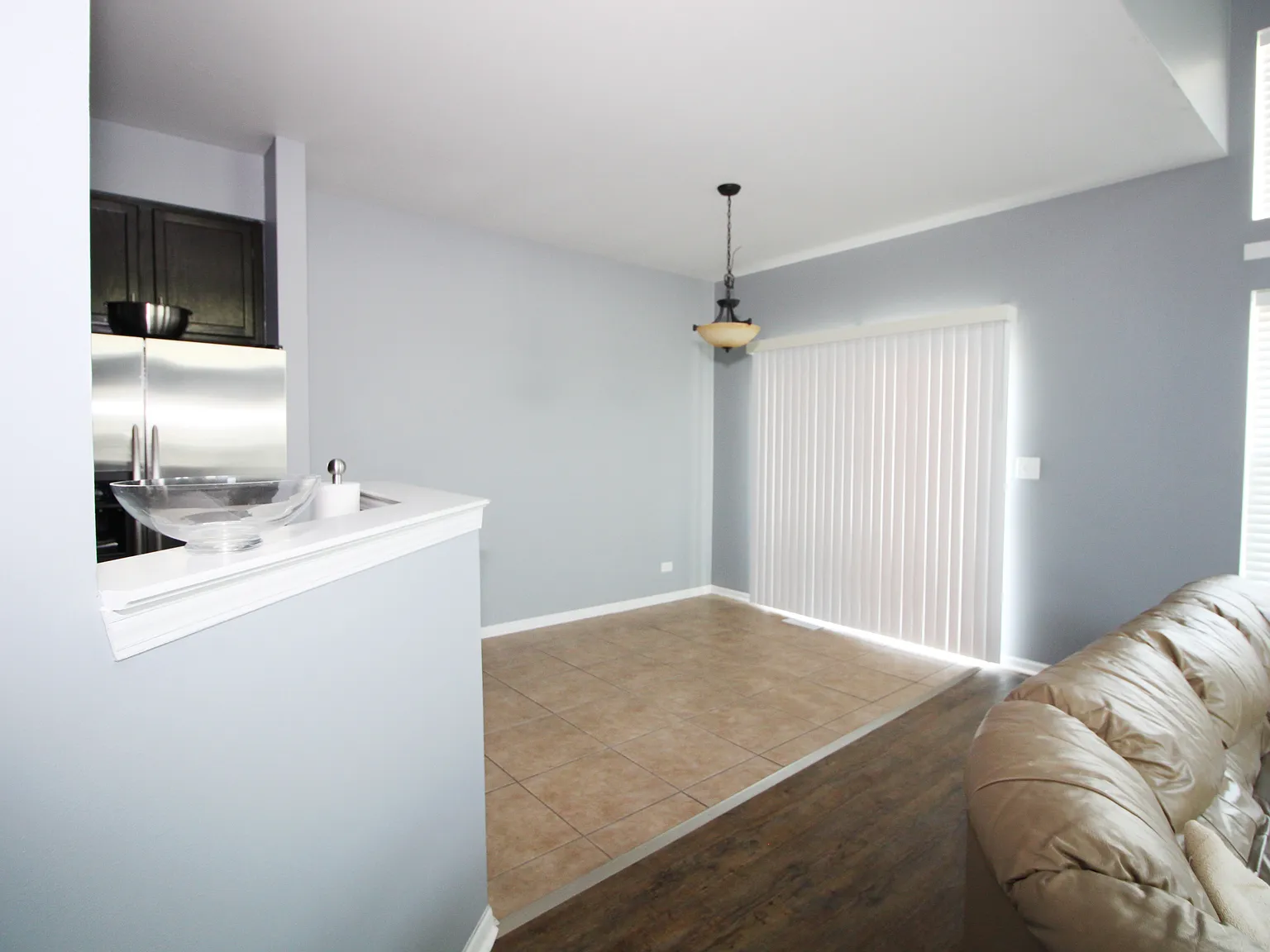 3 bed, 2.5 bath, 1727 sqft, $2,900 — Photo 3