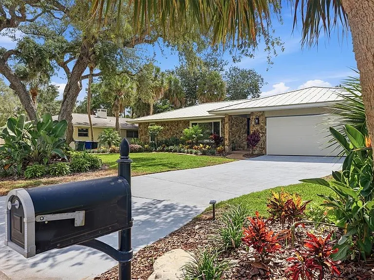 5159 Oakmont Pl — Photo 2