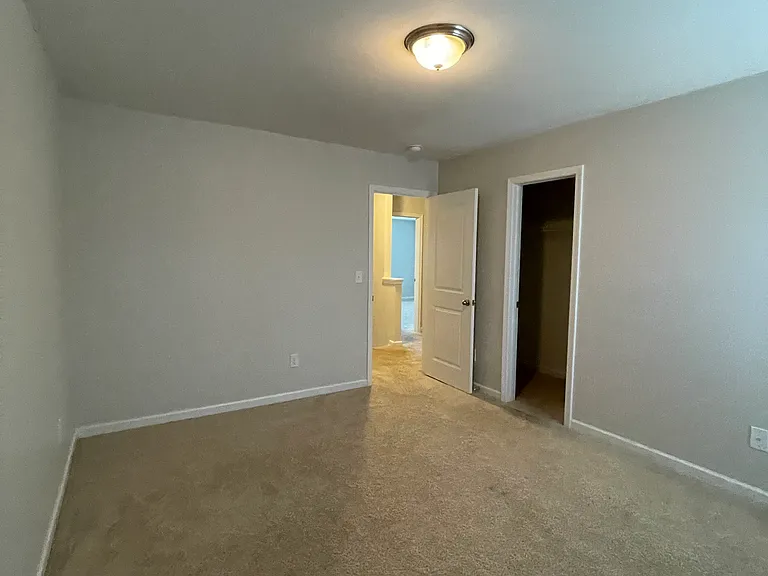 918 Rockleigh Dr — Photo 25