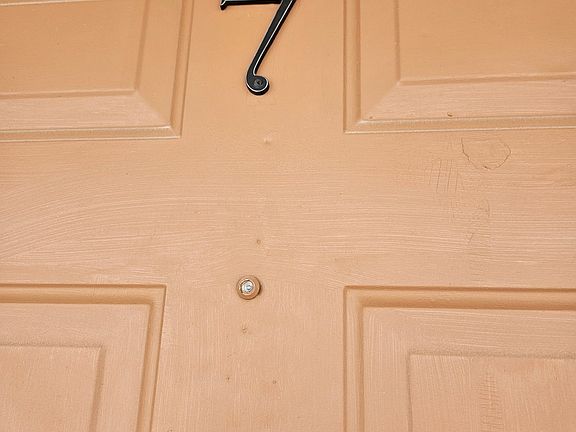 3rd image of 102 E Avenue A APT 7