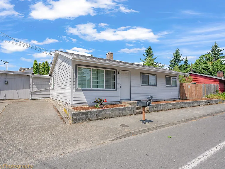 1327 SE 182nd Ave #B — Photo 8