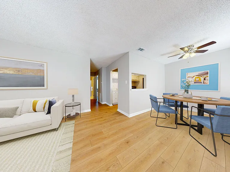 Gulf View Apartments — Photo 40