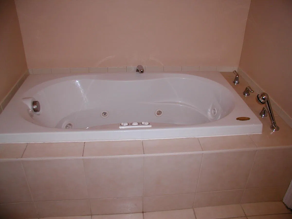 3 bed, 1700 sqft, $3,800 — Photo 4