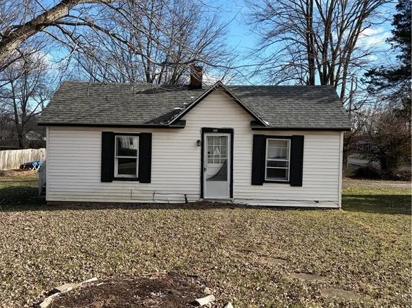 1806 Edgewood Drive, Charlestown, IN 47111