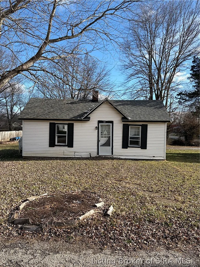 1806 Edgewood Drive photo 1