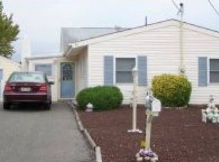 31 W Mohawk Dr, Little Egg Harbor, NJ 08087