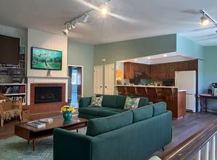 724 Main St, Cambria, CA 93428