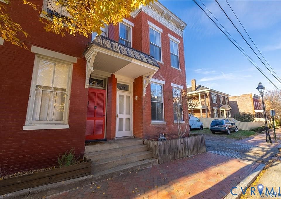 1st image of 504 1/2 Saint James St