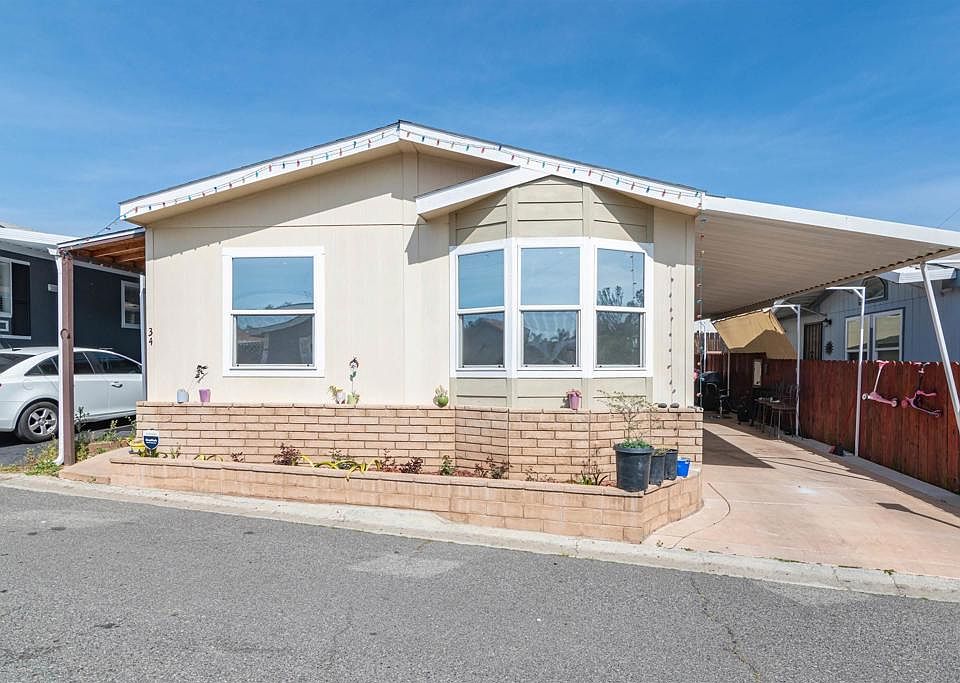 1st image of 1638 Calavo Rd Space 34