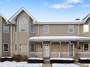 110 Quail Dr, Countryside, IL 60525