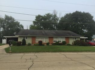 1504 Golfview Rd, Rantoul, IL 61866