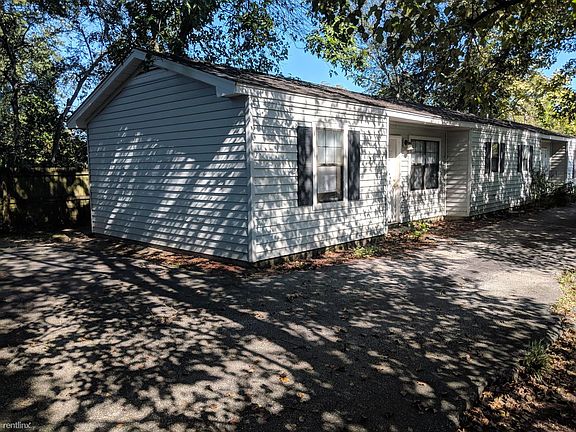 1740 B Walker Street Side