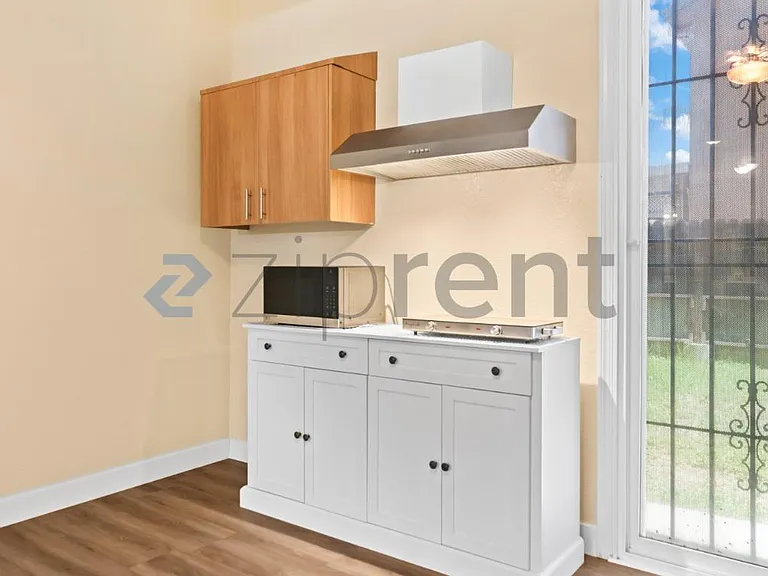 382 Pestana Ave — Photo 9