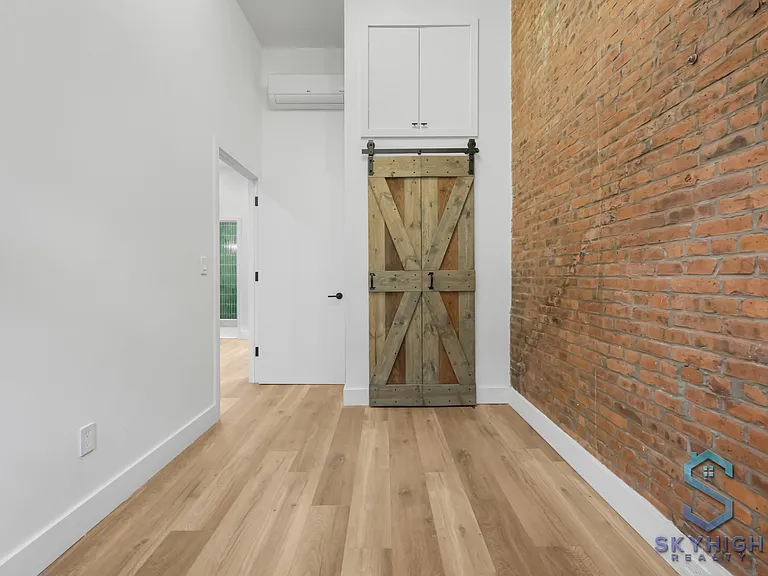 36 Howard Ave #4D — Photo 7