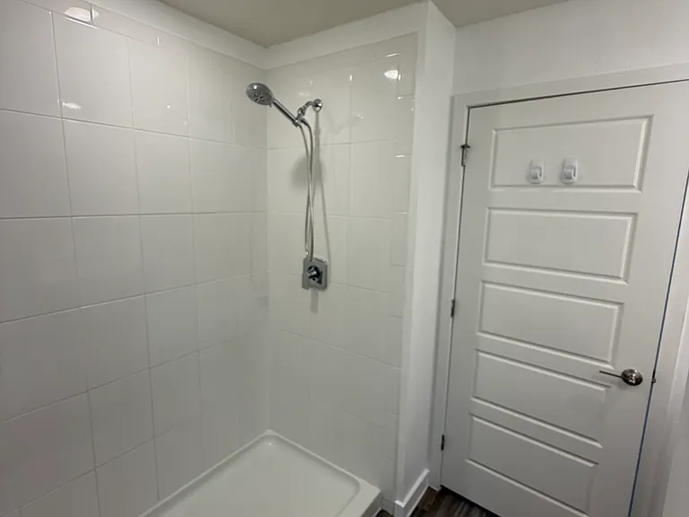 198 E Church Ave — Photo 12