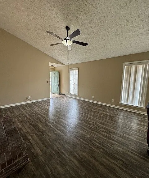 240 Hambleton Rd — Photo 9