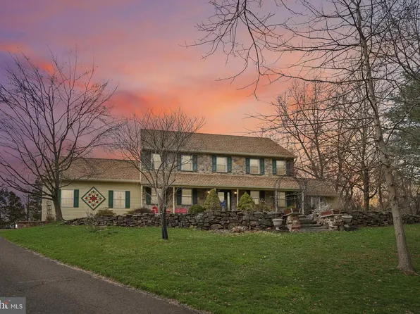 1324 Shadow Creek Ln, Warrington, PA 18976