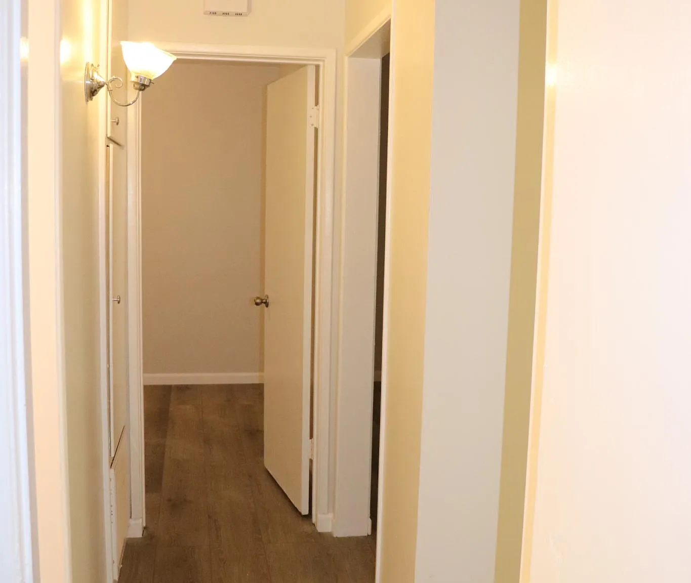 3 bed, 1100 sqft, $3,800 — Photo 4