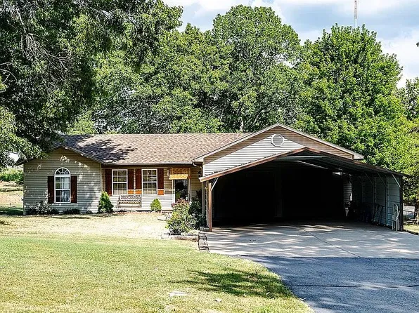 11563 Farm Road 2192, Cassville, MO 65625