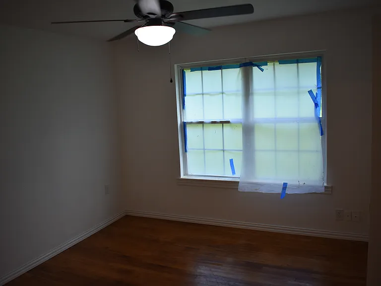 13925 Calhoun Rd — Photo 9