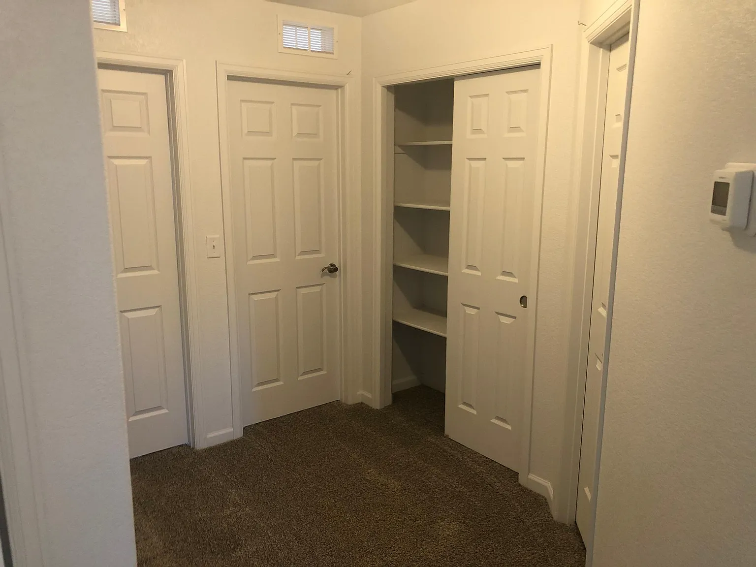 231 E Beshoar Dr — Photo 4