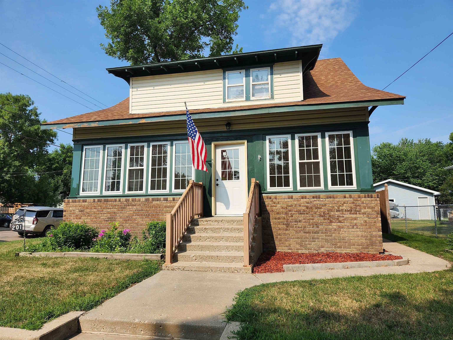 201 6th St NW, Minot, ND 58703 MLS 231219 Zillow