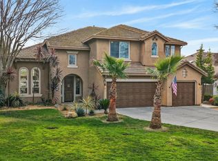701 Rolling Green Dr, West Sacramento, CA 95605