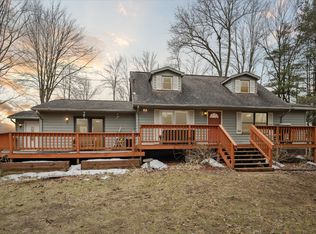 15784 N Uldriks Dr, Battle Creek, MI 49017