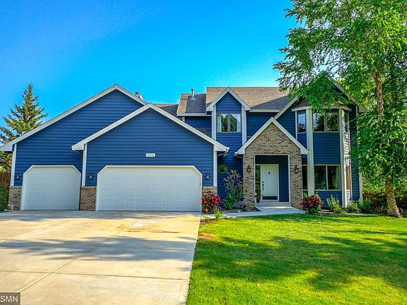 3rd image of 9096 Edinburgh Ln