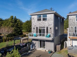 4789 Holly Heights Ave, Tillamook, OR 97141