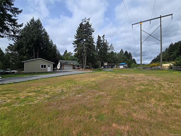 5th image of 3271 Thain Rd