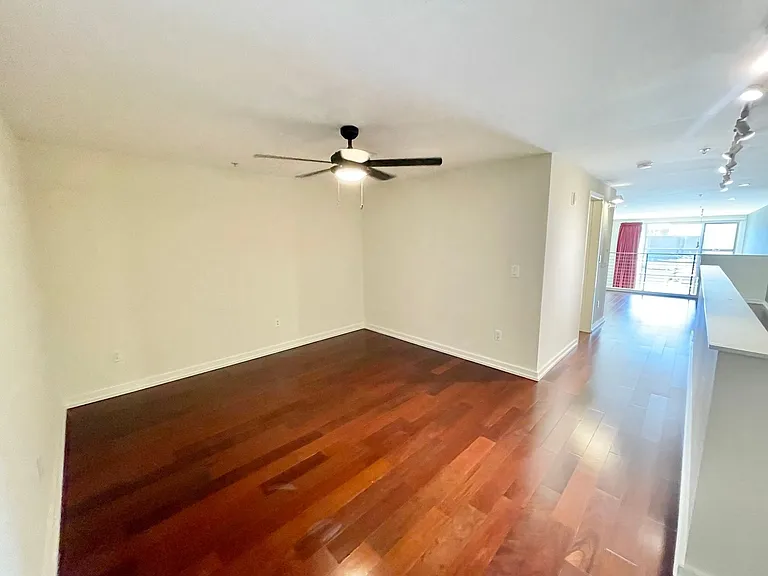 1247 Harrison St #10 — Photo 10