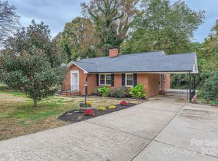 911 Churchill Dr, Gastonia, NC 28054