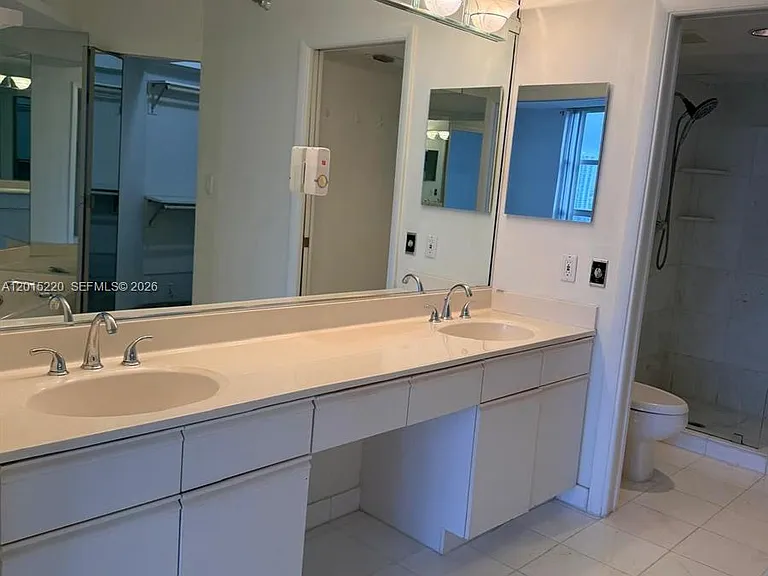19101 NE 36th Ct #1801 — Photo 14