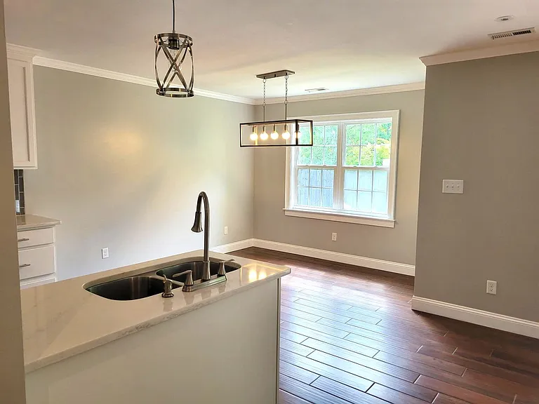 115 Blue Bird Ln — Photo 6