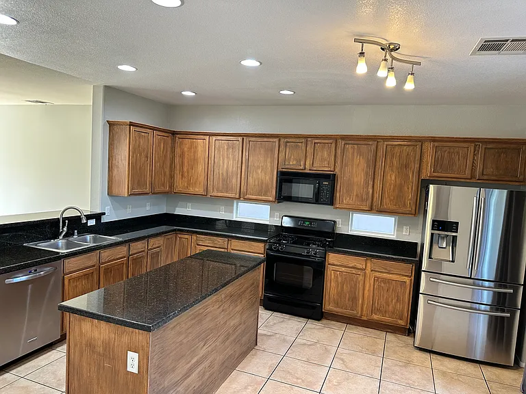 8819 Ashley Park Ave — Photo 2