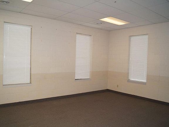 4th image of 22970 Butterfield Dr NW