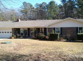 1164 City Lake Dr, Russellville, AL 35653