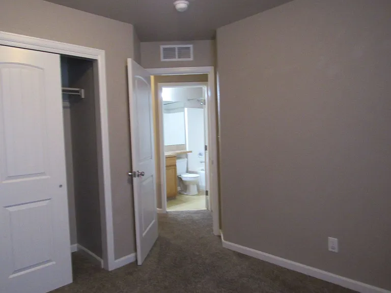 3850 Sweetbrier St — Photo 10