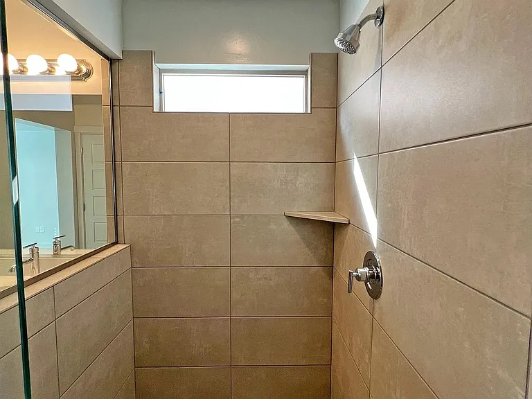 4104 E Phobos Ln — Photo 17