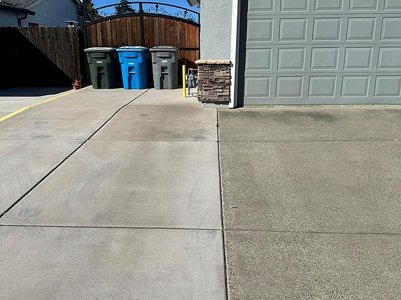4th image of 1115 Kent Court