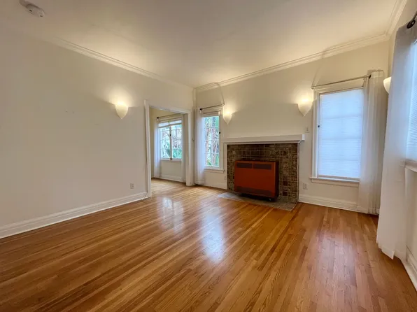 933 Ocean Ave APT 11, Santa Monica, CA 90403
