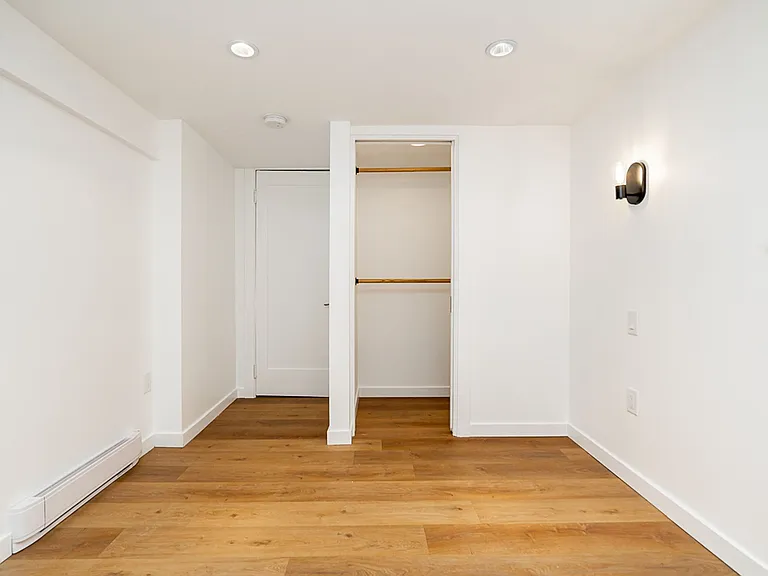 1412 E 10th Ave — Photo 14