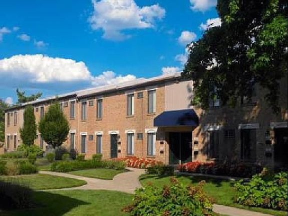 2nd image of 8400 Lindbergh Blvd Ofc 303