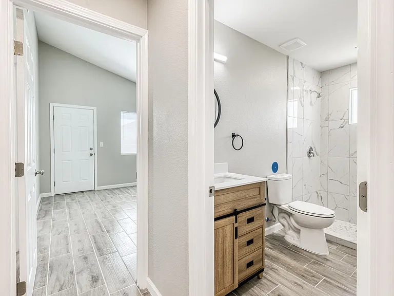 10028 Cross St — Photo 64