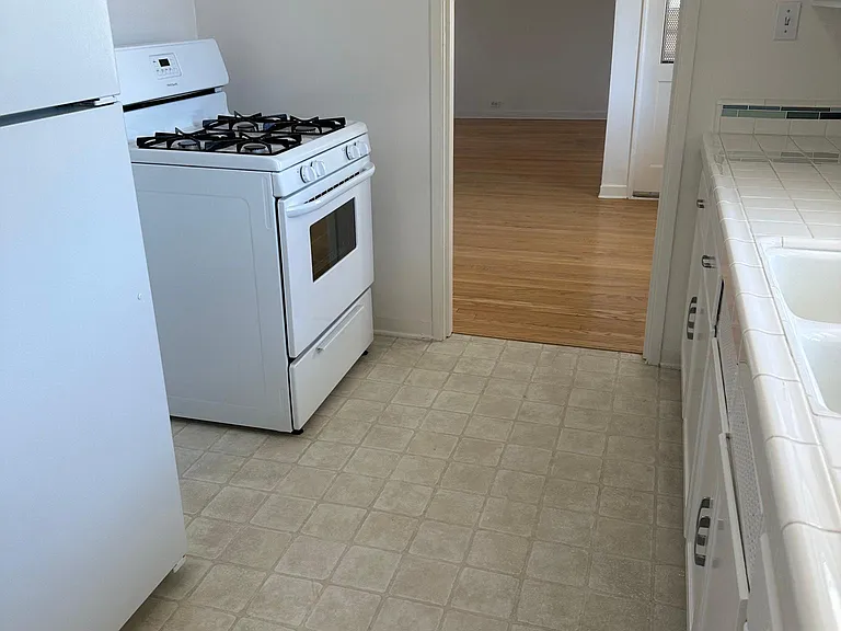 1834 Montana Ave #1834A — Photo 7
