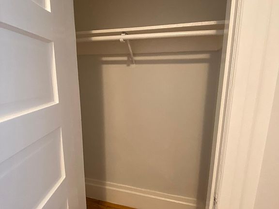 4th image of 667A Castro St